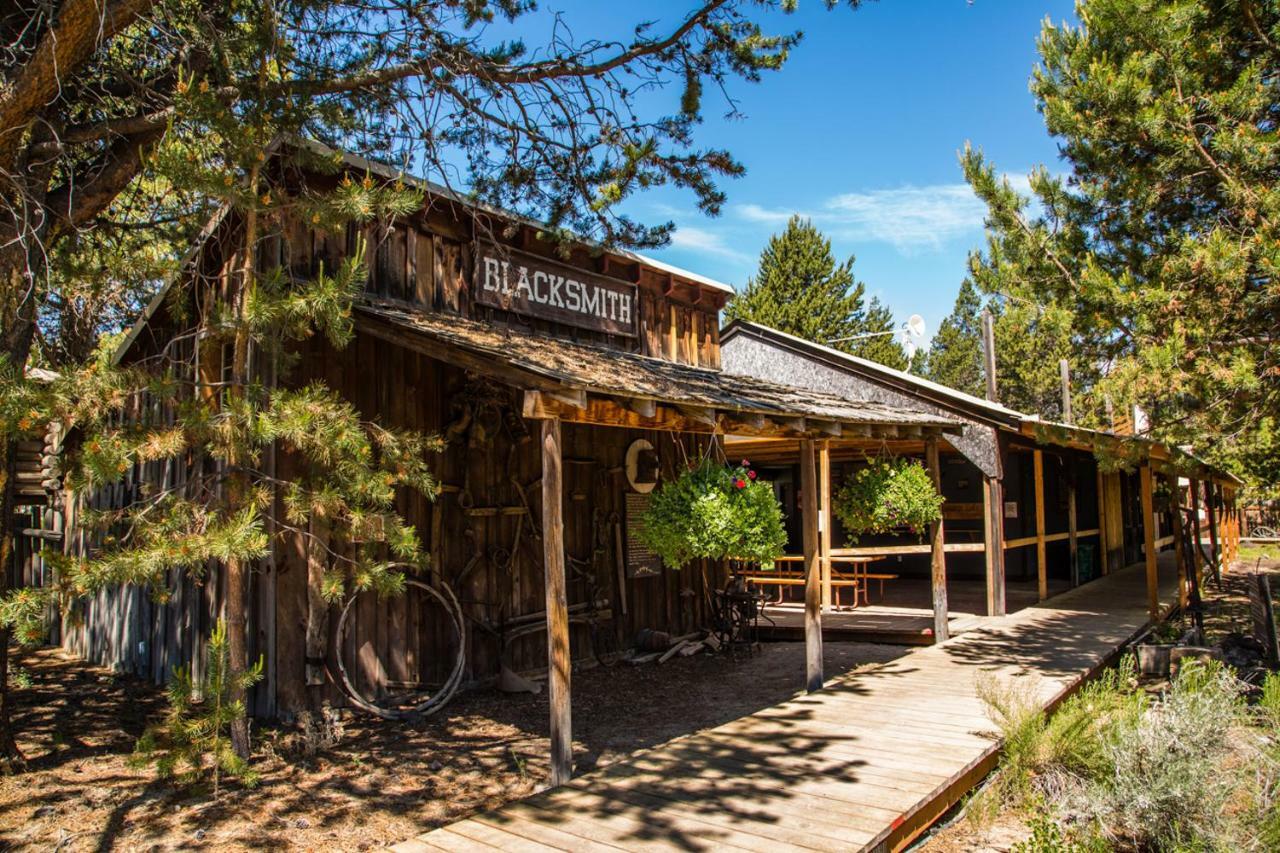 Bend-Sunriver Camping Resort Two-Bedroom Cabin 7 Экстерьер фото